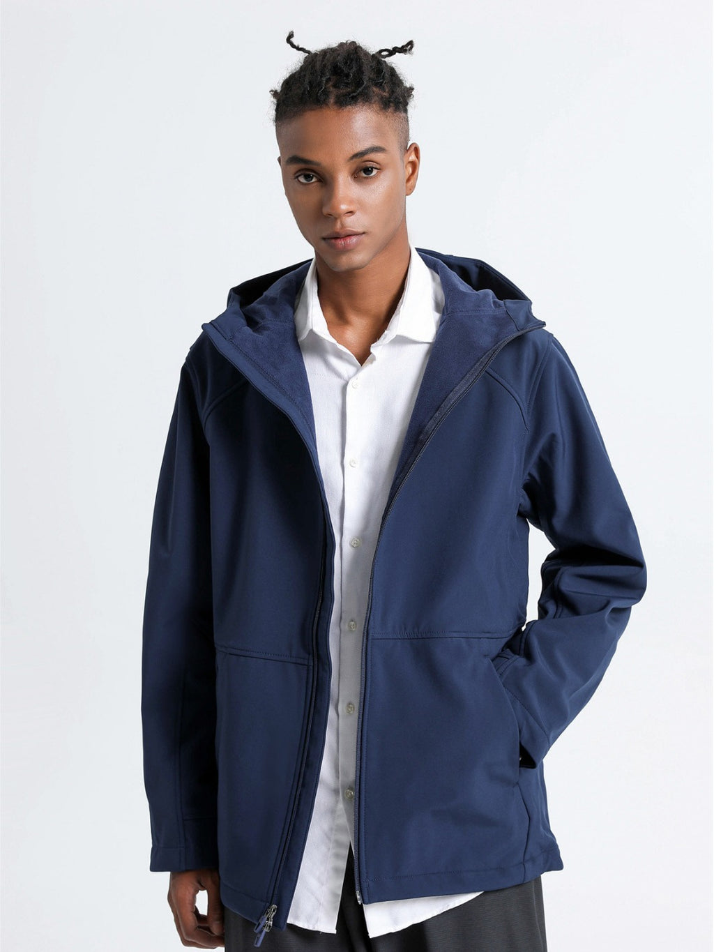Men's windproof fleece-lined softshell hoodie detail 1