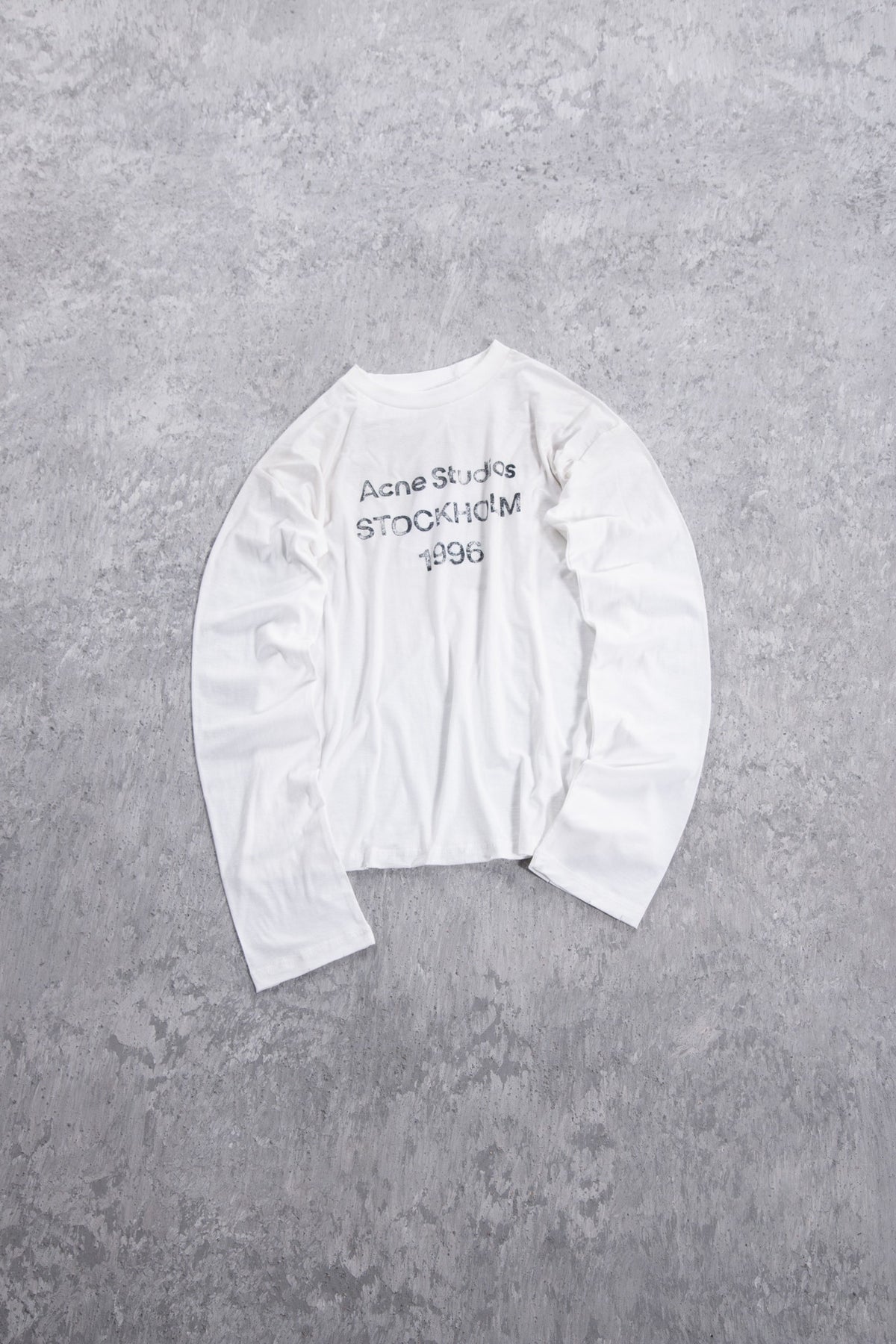 VARIANT_IMAGE::8001 White | Vintage graphic long-sleeve T-shirt