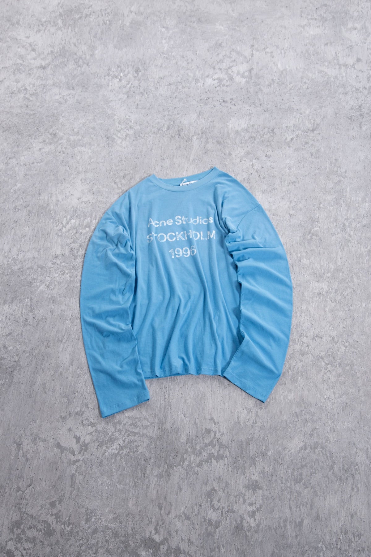 VARIANT_IMAGE::8001 Light Blue | Vintage graphic long-sleeve T-shirt