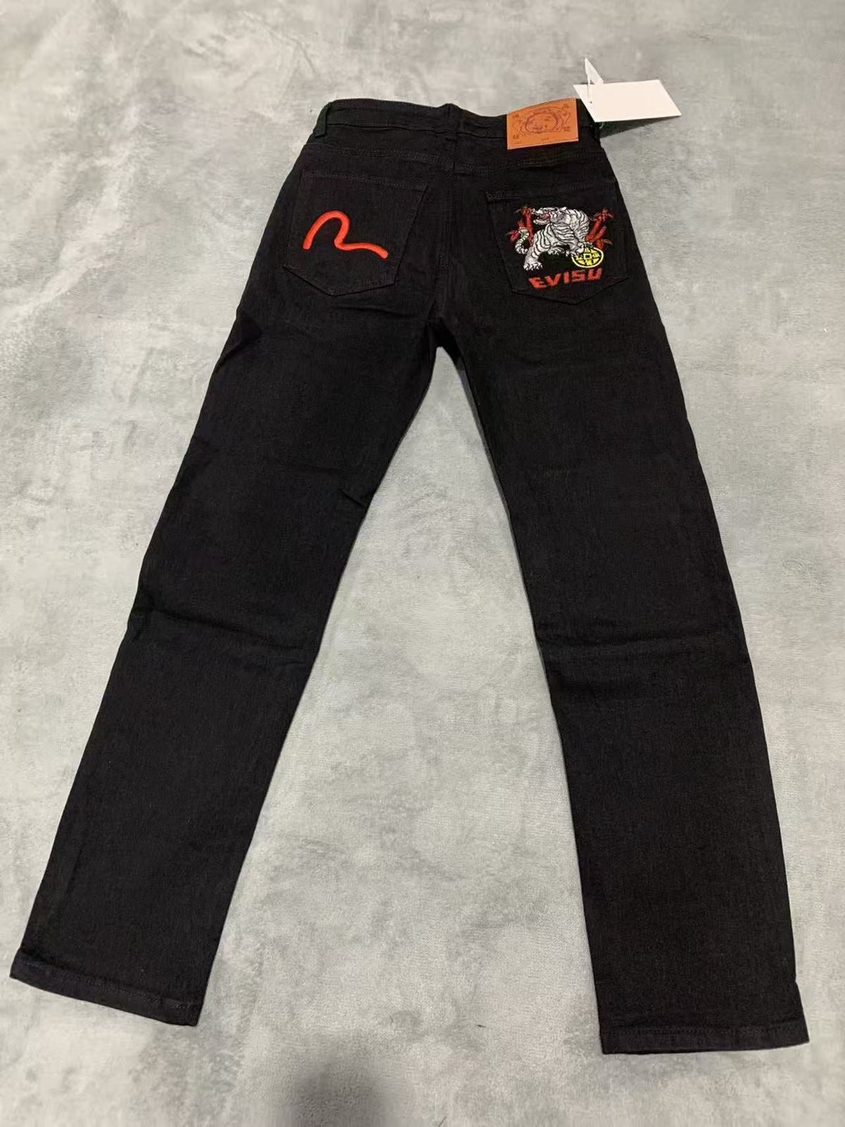 GMABCD Unisex Graphic Denim Jeans – Casual Streetwear Pants Collection