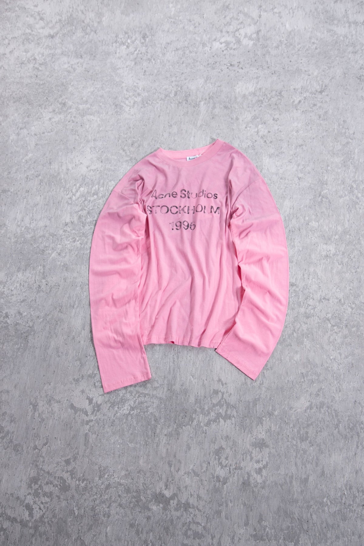 VARIANT_IMAGE::8001 Pink | Vintage graphic long-sleeve T-shirt