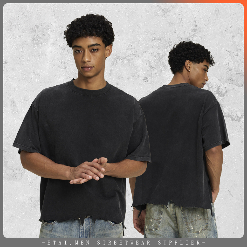 Men's distressed boxy cotton T-shirt detail 2